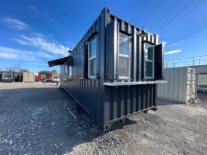 40ft shipping container bar1