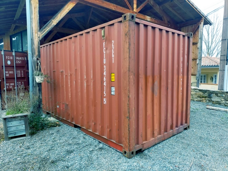 20-foot shipping container – Budget